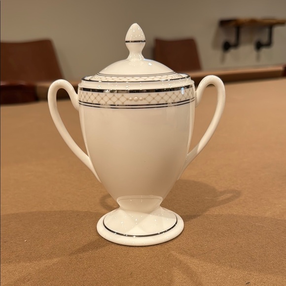 Waterford Padova Covered Sugar Bowl with Lid